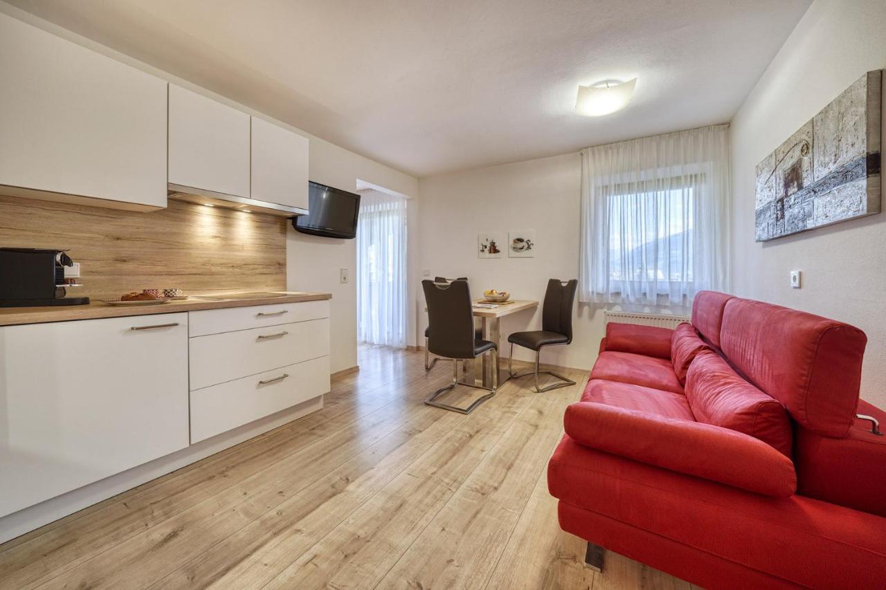 לאנה Appartements Kreuzwegerhof מראה חיצוני תמונה