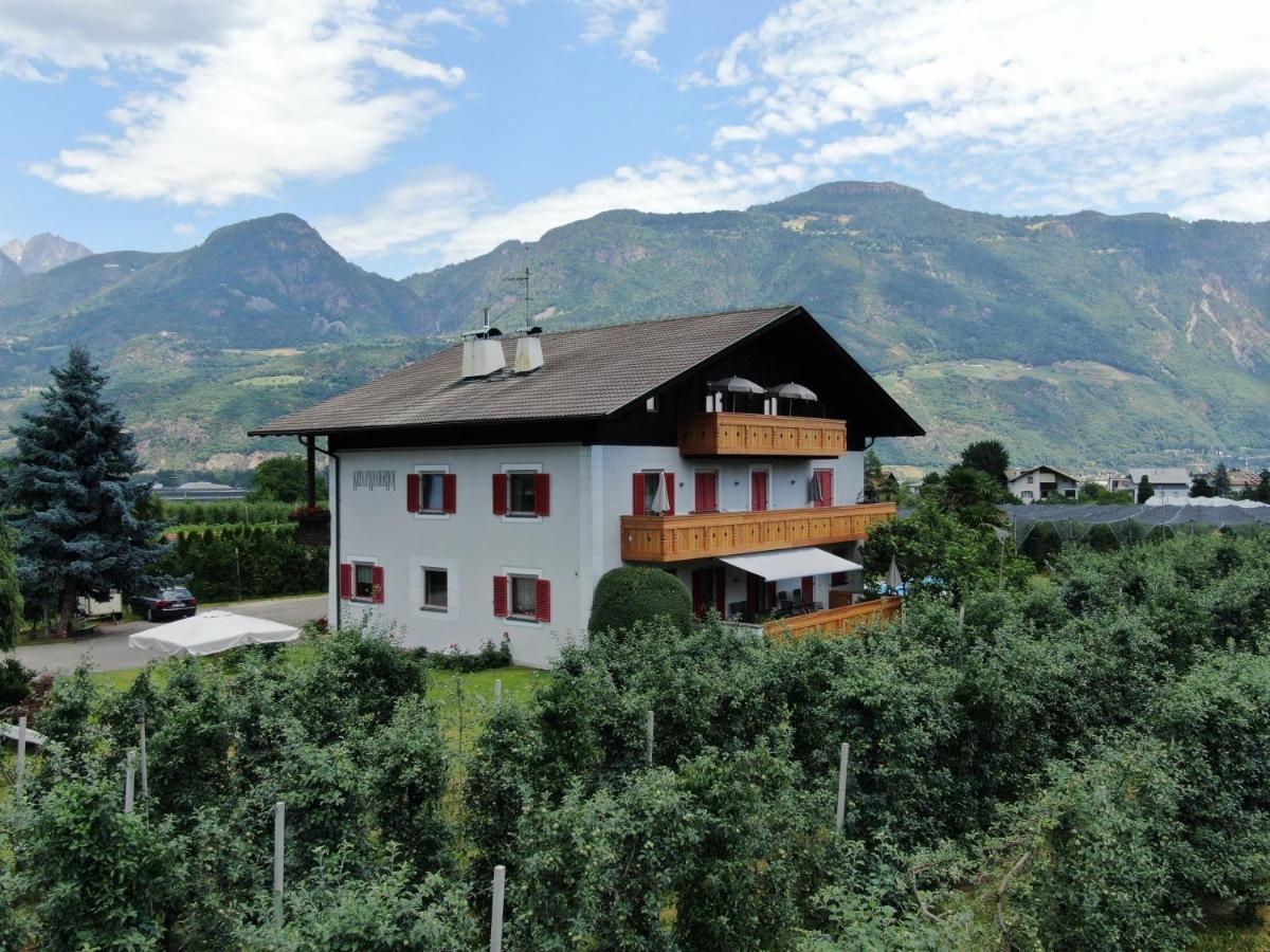 לאנה Appartements Kreuzwegerhof מראה חיצוני תמונה
